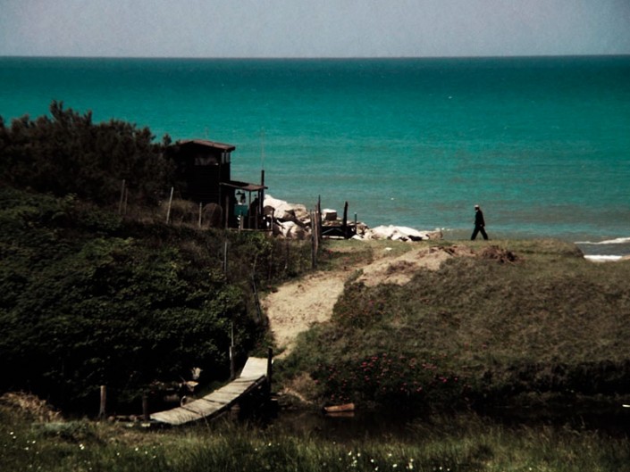 PLEGARIA-STILLFRAME-02-705x529